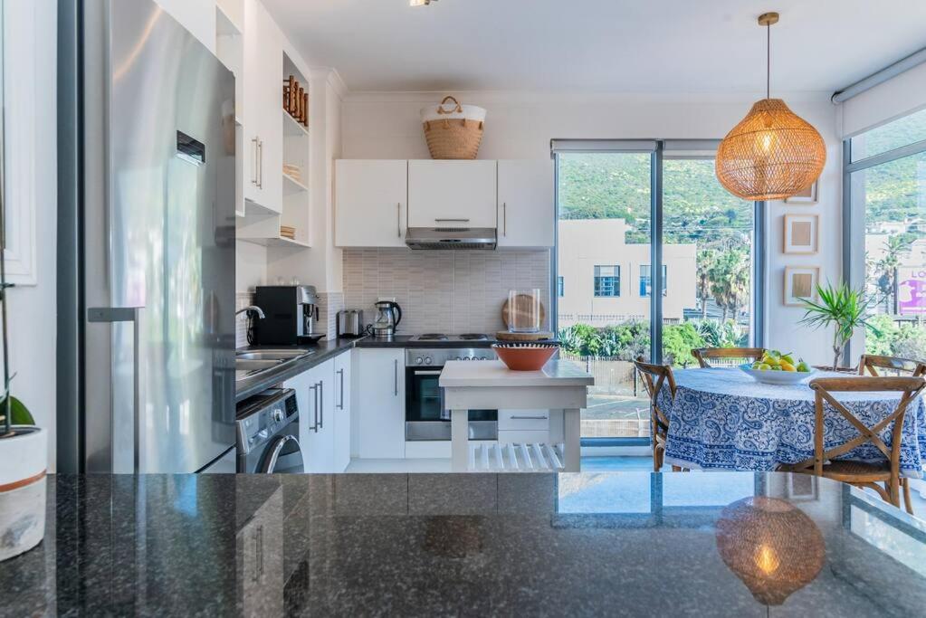Apartment Melrose Corner Comfort With Mountain Views Cape Town